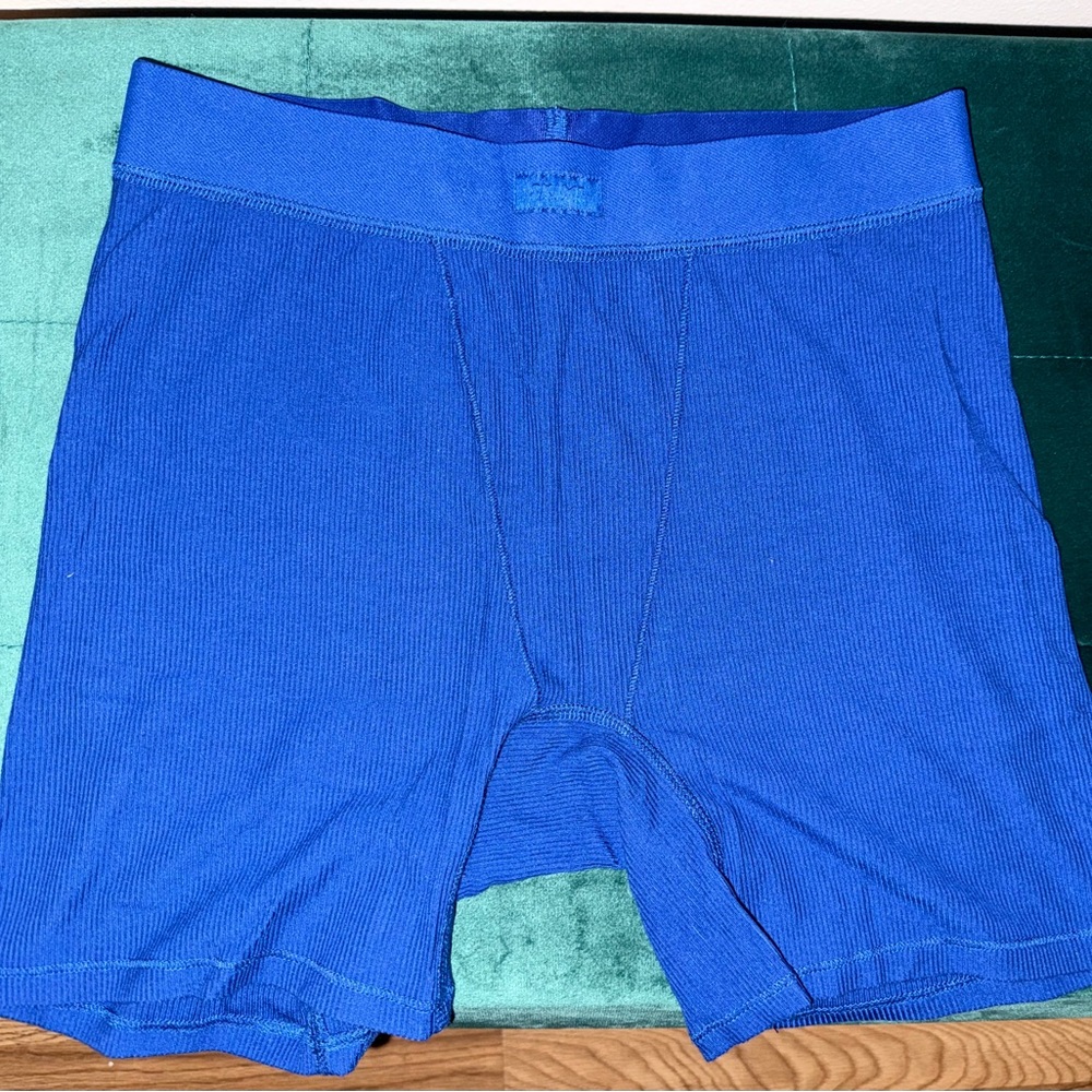SKIMS Women's Soft Lounge Boxer Shorts size M